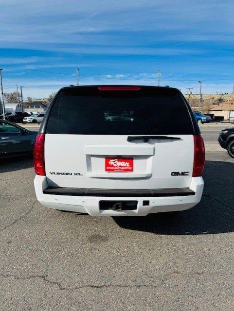 GMC Yukon XL 4WD 4dr 1500 SLT 2013