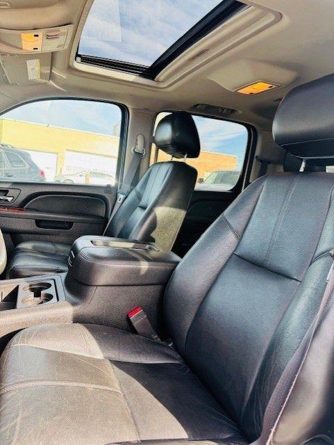 GMC Yukon XL 4WD 4dr 1500 SLT 2013