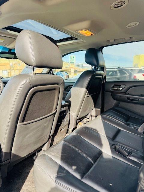 GMC Yukon XL 4WD 4dr 1500 SLT 2013