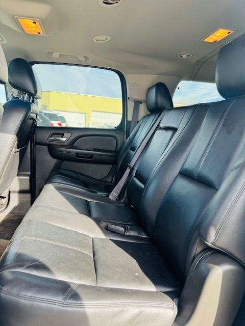 GMC Yukon XL 4WD 4dr 1500 SLT 2013