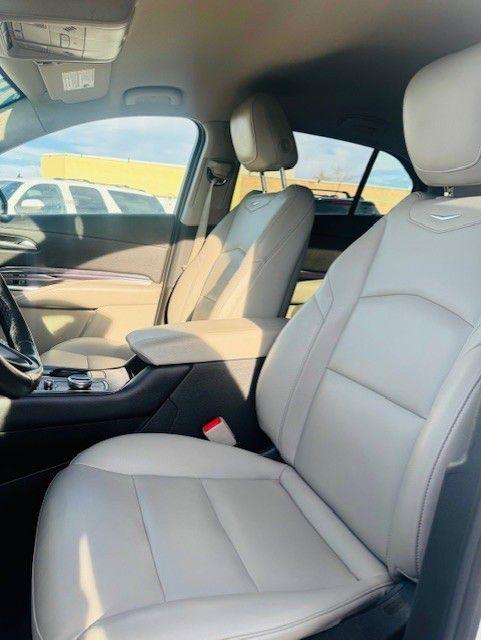 Cadillac XT4 AWD 4dr Luxury 2021