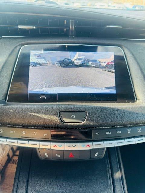 Cadillac XT4 AWD 4dr Luxury 2021