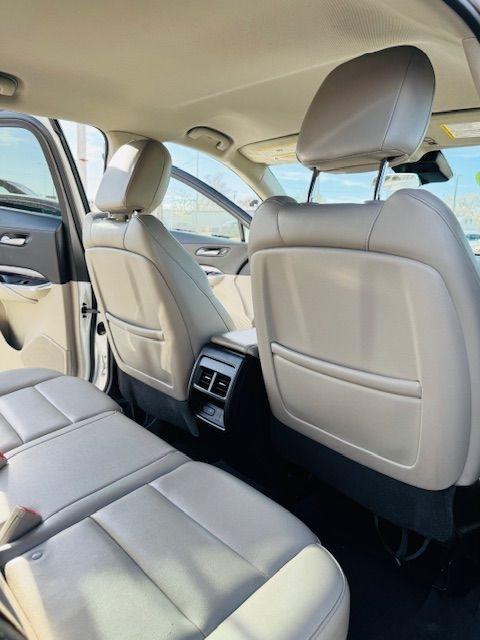 Cadillac XT4 AWD 4dr Luxury 2021