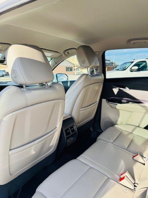 Cadillac XT4 AWD 4dr Luxury 2021