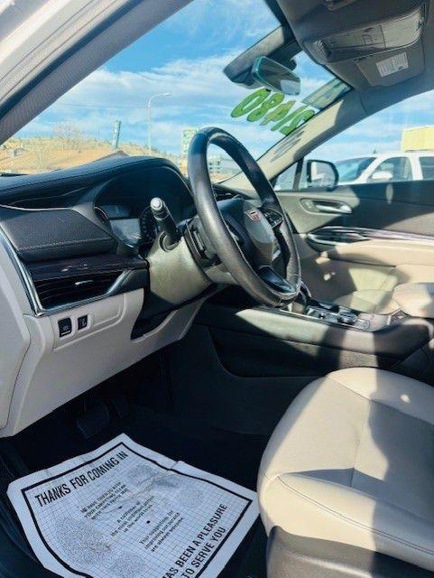 Cadillac XT4 AWD 4dr Luxury 2021