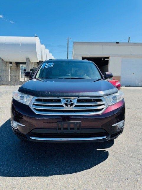 Toyota Highlander 4WD 4dr V6 Limited (Natl) 2012