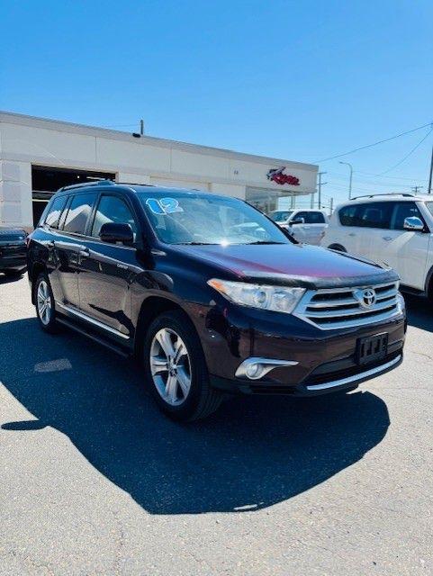 Toyota Highlander 4WD 4dr V6 Limited (Natl) 2012