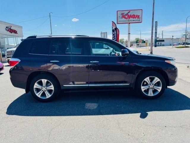 Toyota Highlander 4WD 4dr V6 Limited (Natl) 2012