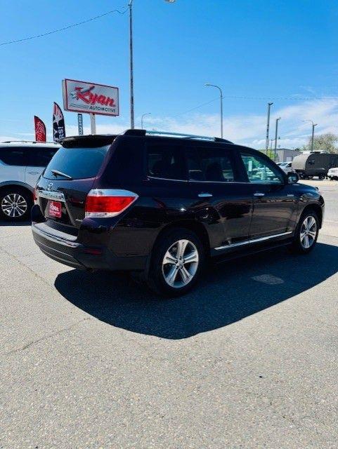 Toyota Highlander 4WD 4dr V6 Limited (Natl) 2012