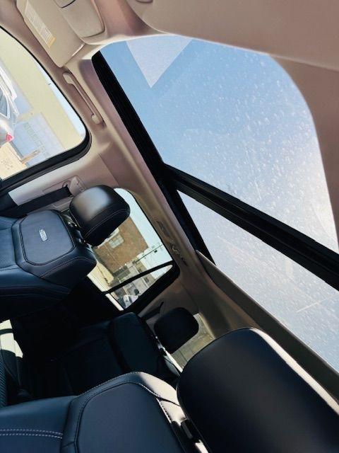 Ford Expedition Max Platinum 4x4 2025