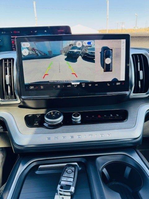Ford Expedition Max Platinum 4x4 2025