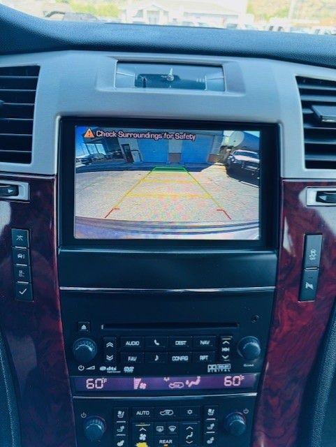 Cadillac Escalade AWD 4dr Premium 2013
