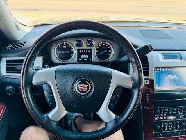 Cadillac Escalade AWD 4dr Premium 2013
