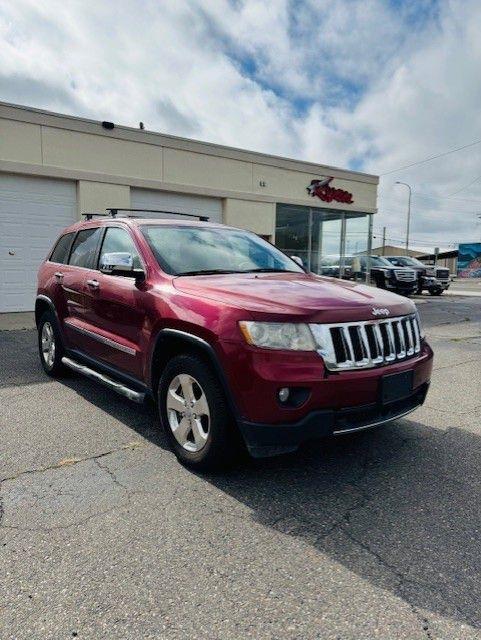 Jeep Grand Cherokee 4WD 4dr Overland 2013
