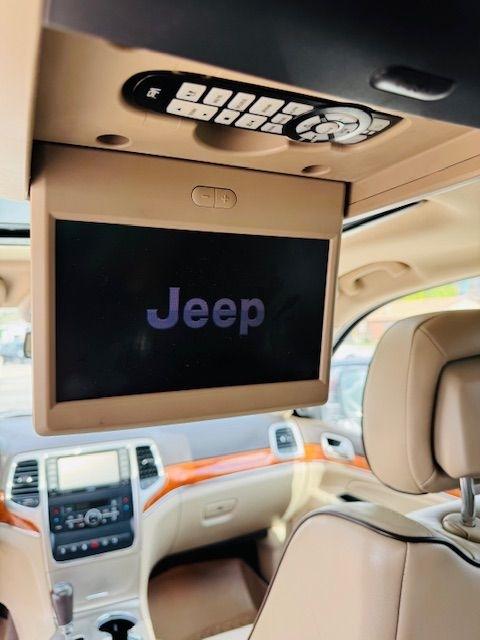 Jeep Grand Cherokee 4WD 4dr Overland 2013
