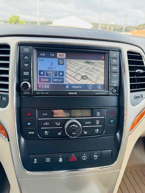 Jeep Grand Cherokee 4WD 4dr Overland 2013