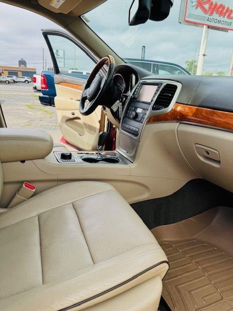 Jeep Grand Cherokee 4WD 4dr Overland 2013
