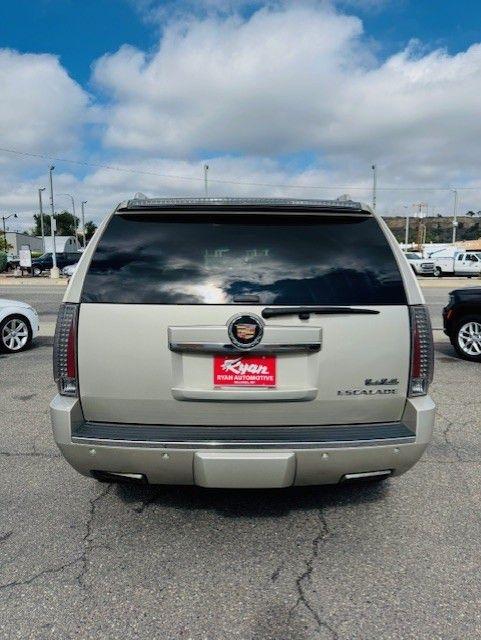 Cadillac Escalade AWD 4dr Base 2013