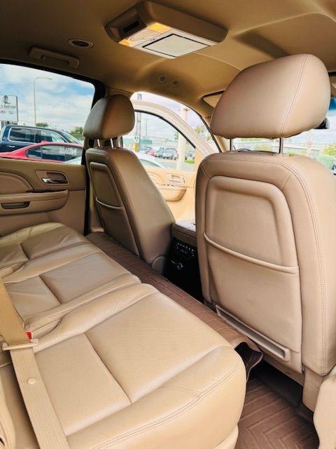 Cadillac Escalade AWD 4dr Base 2013