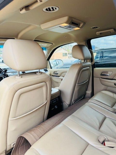 Cadillac Escalade AWD 4dr Base 2013