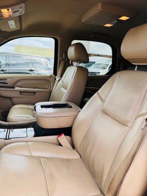 Cadillac Escalade AWD 4dr Base 2013