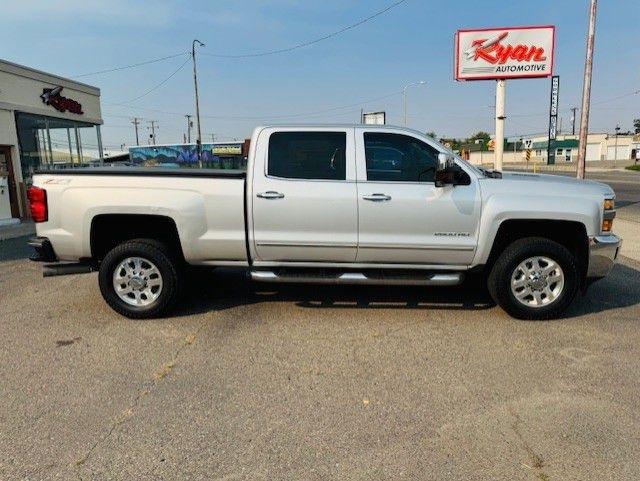 Chevrolet Silverado 2500HD Built After Aug 14 4WD Crew Cab 153.7" LTZ 2015