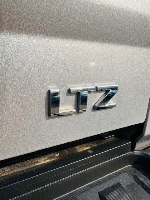 Chevrolet Silverado 2500HD Built After Aug 14 4WD Crew Cab 153.7" LTZ 2015