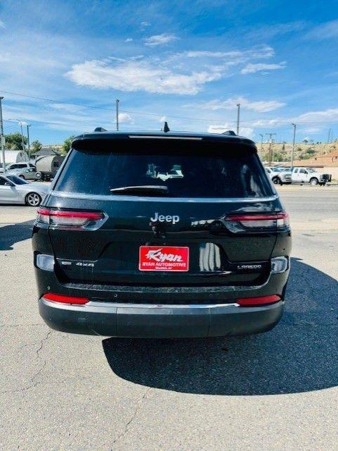 Jeep Grand Cherokee L Laredo 4x4 2023