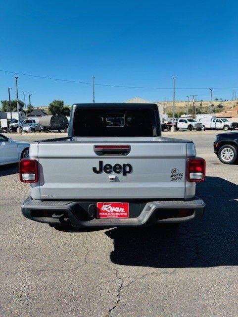 Jeep Gladiator Willys 4x4 2022