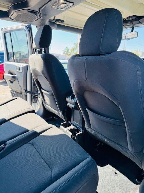 Jeep Gladiator Willys 4x4 2022
