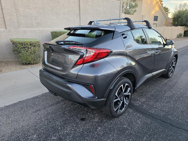 Toyota C-HR XLE 2021