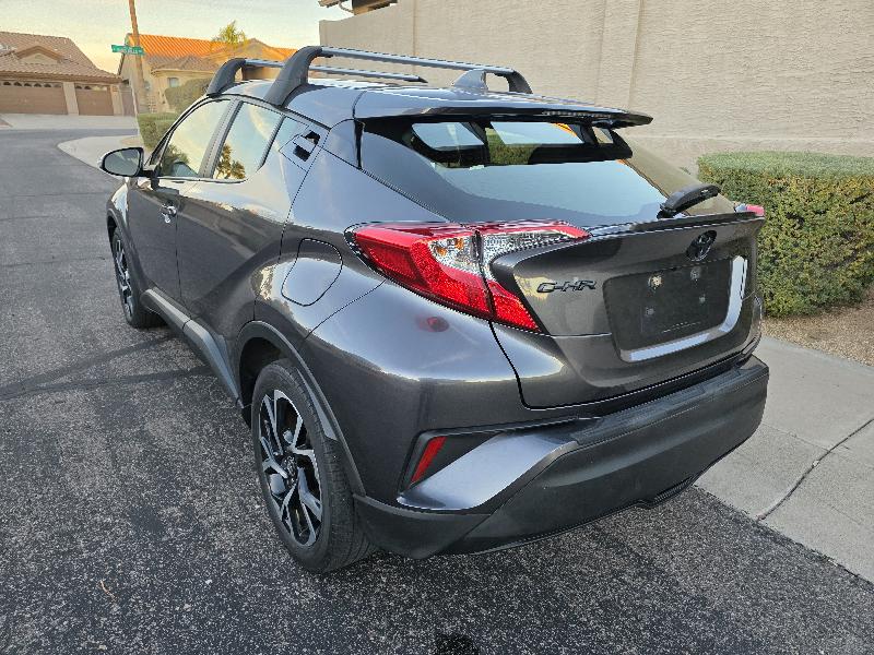 Toyota C-HR XLE 2021