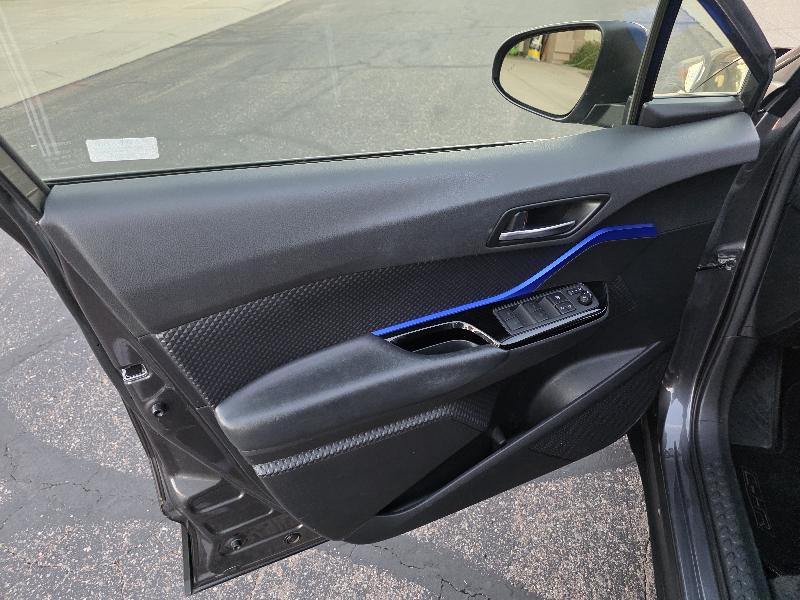 Toyota C-HR XLE 2021