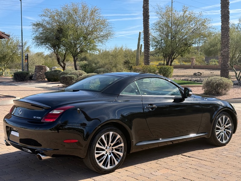Lexus SC 430 Convertible 2010