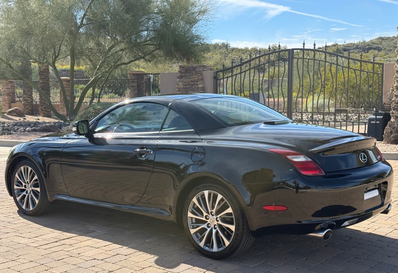 Lexus SC 430 Convertible 2010