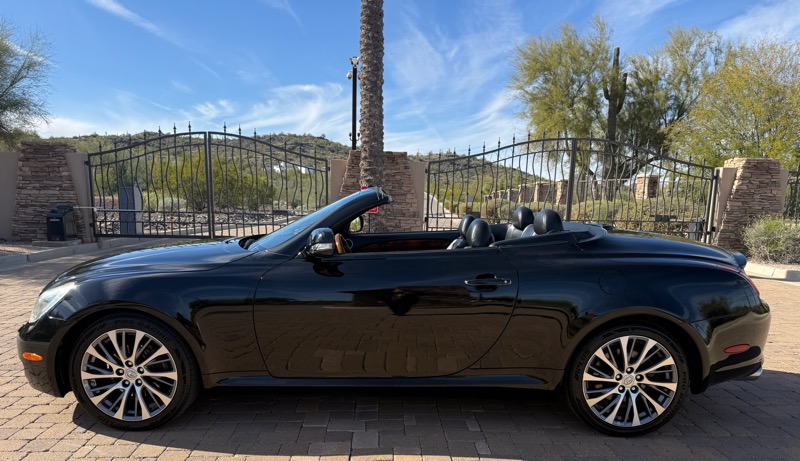 Lexus SC 430 Convertible 2010
