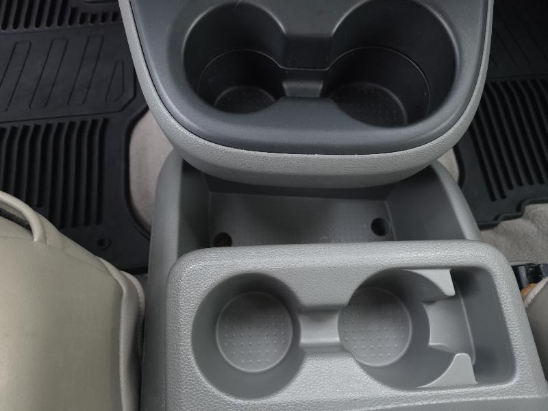 Nissan NV Passenger 3500 SL V8 2018