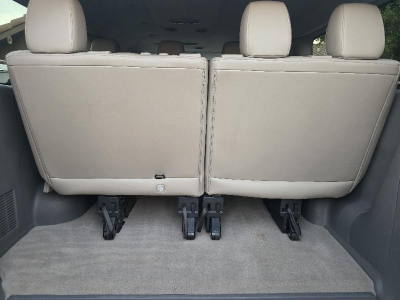 Nissan NV Passenger 3500 SL V8 2018