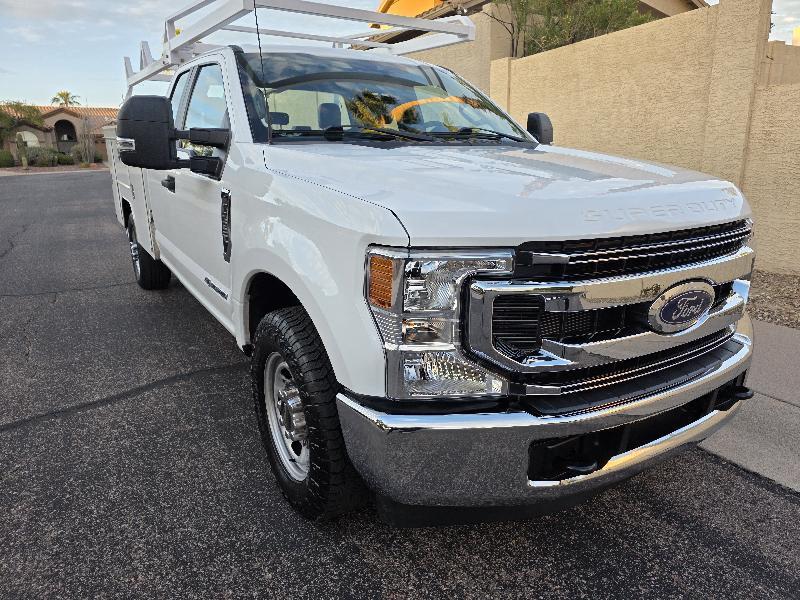 2022 Ford F-350 SD XLT SuperCab Long Bed 2WD