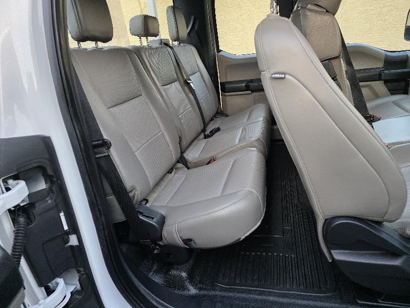 Ford F-350 SD XLT SuperCab Long Bed 2WD 2022