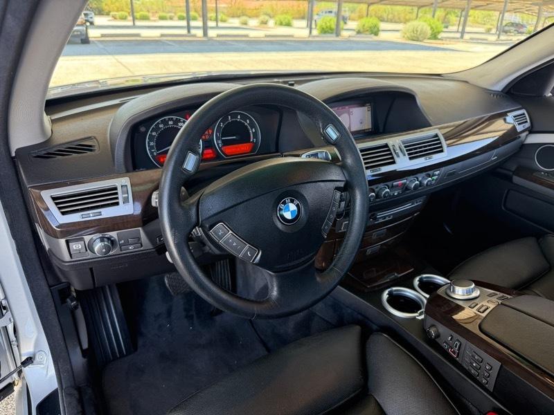 BMW 7-Series 750i 2008
