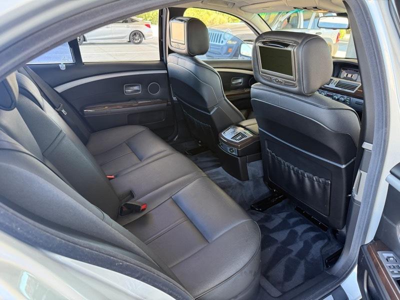 BMW 7-Series 750i 2008