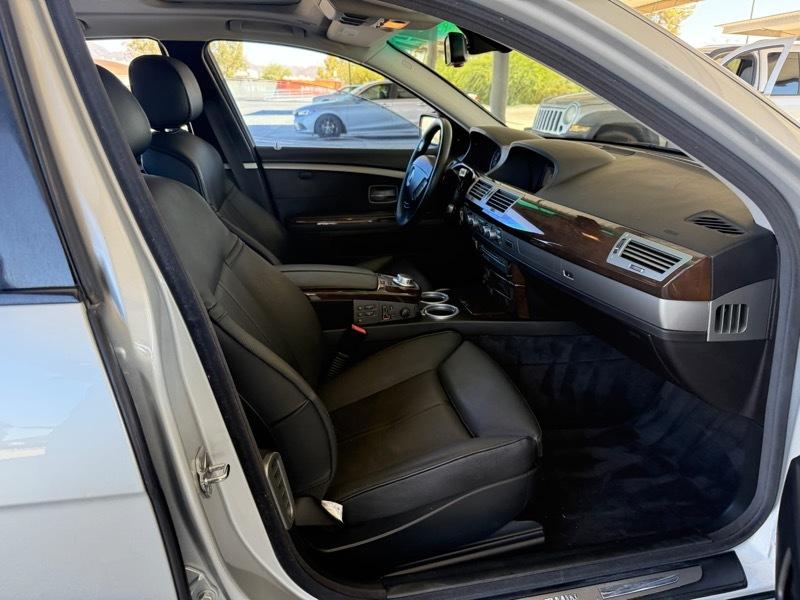 BMW 7-Series 750i 2008