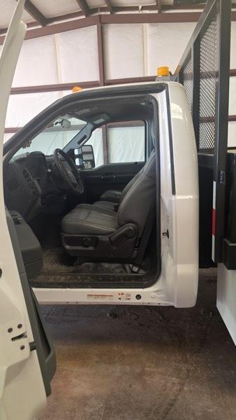 Ford F-550 Regular Cab DRW 2WD 2016