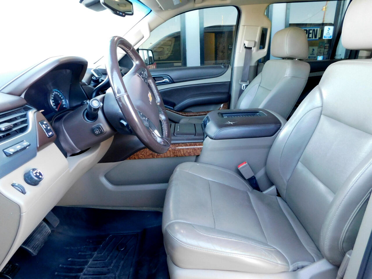 Chevrolet Suburban 2WD 4dr 1500 Premier 2018
