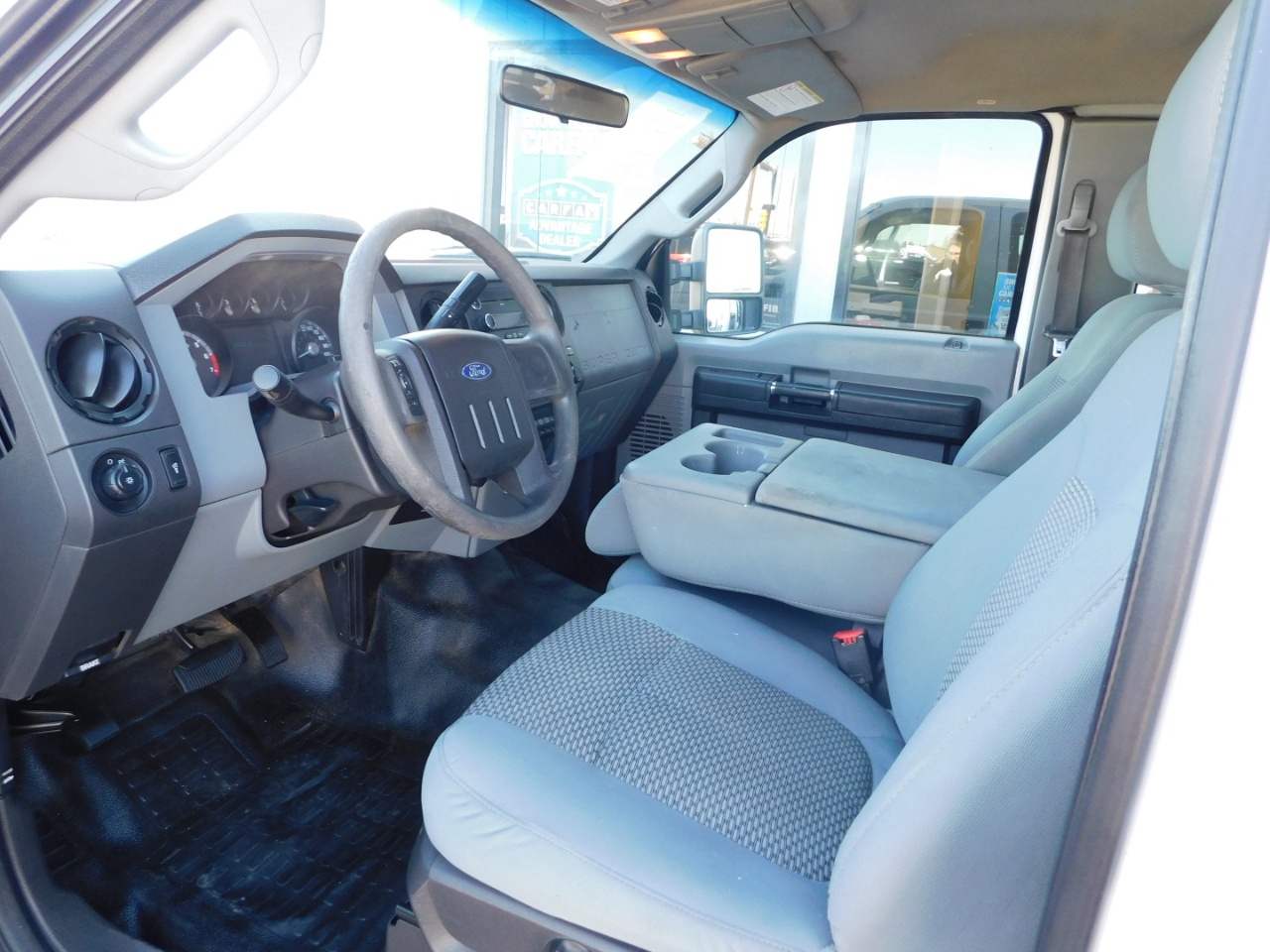 Ford Super Duty F-250 SRW XL 2WD SuperCab 8' Box 2011