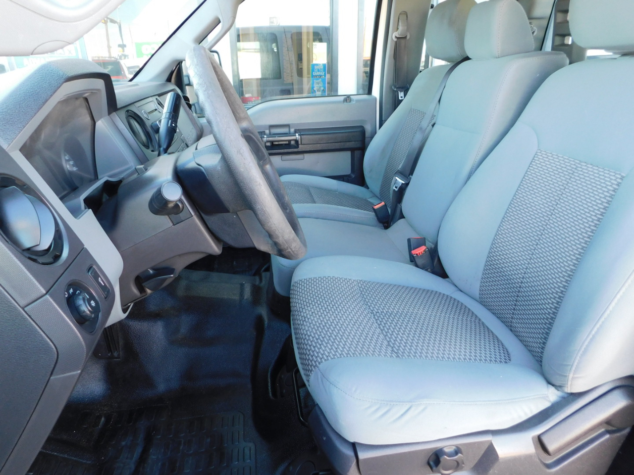 Ford Super Duty F-250 SRW XL 2WD SuperCab 8' Box 2011