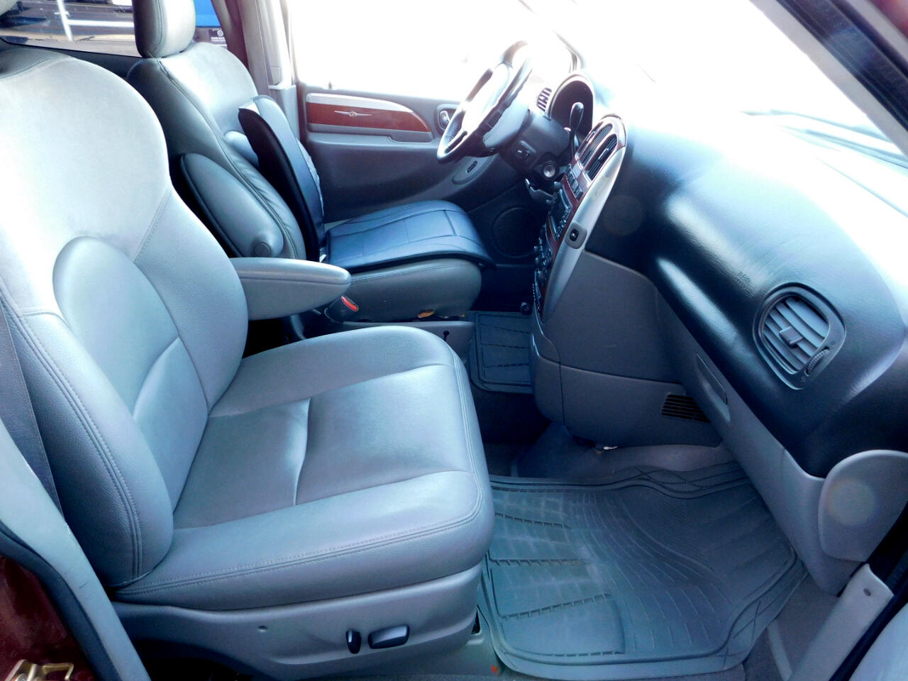 Chrysler Town & Country LWB  2007