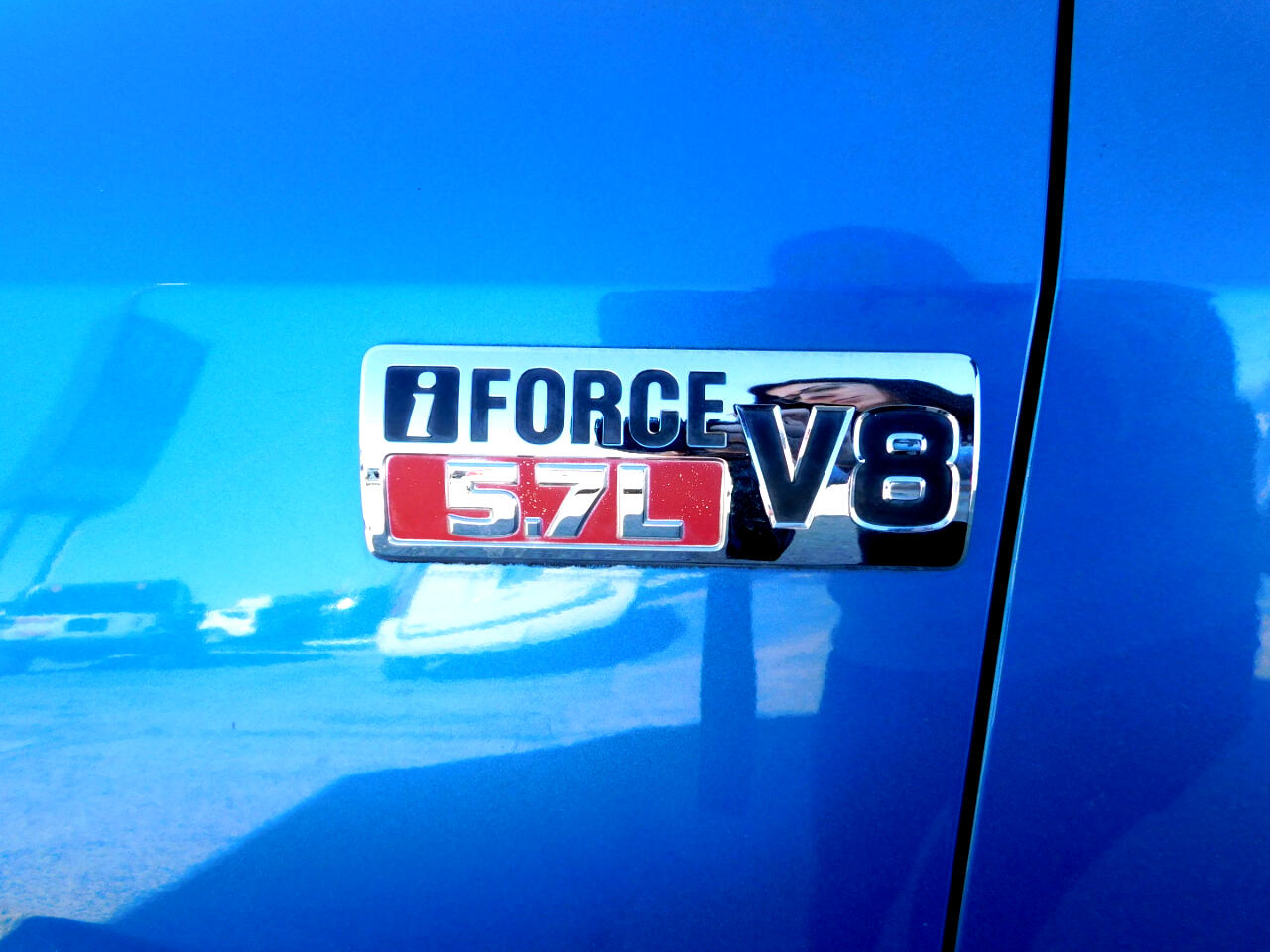 Toyota Tundra 2WD CrewMax 145.7" 5.7L SR5 (Natl) 2007