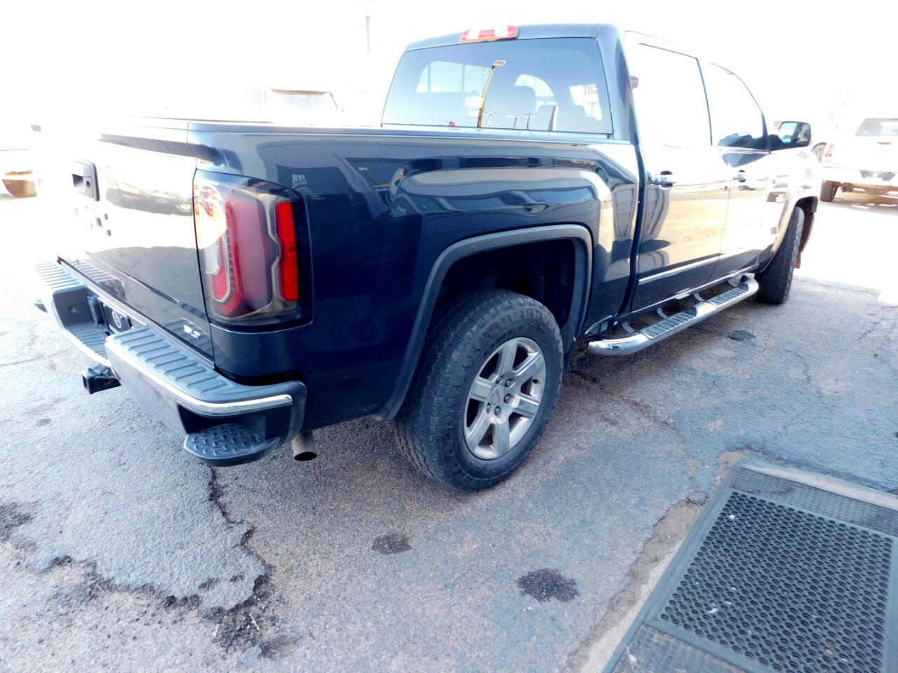 GMC Sierra 1500 2WD Crew Cab 143.5" SLT 2017